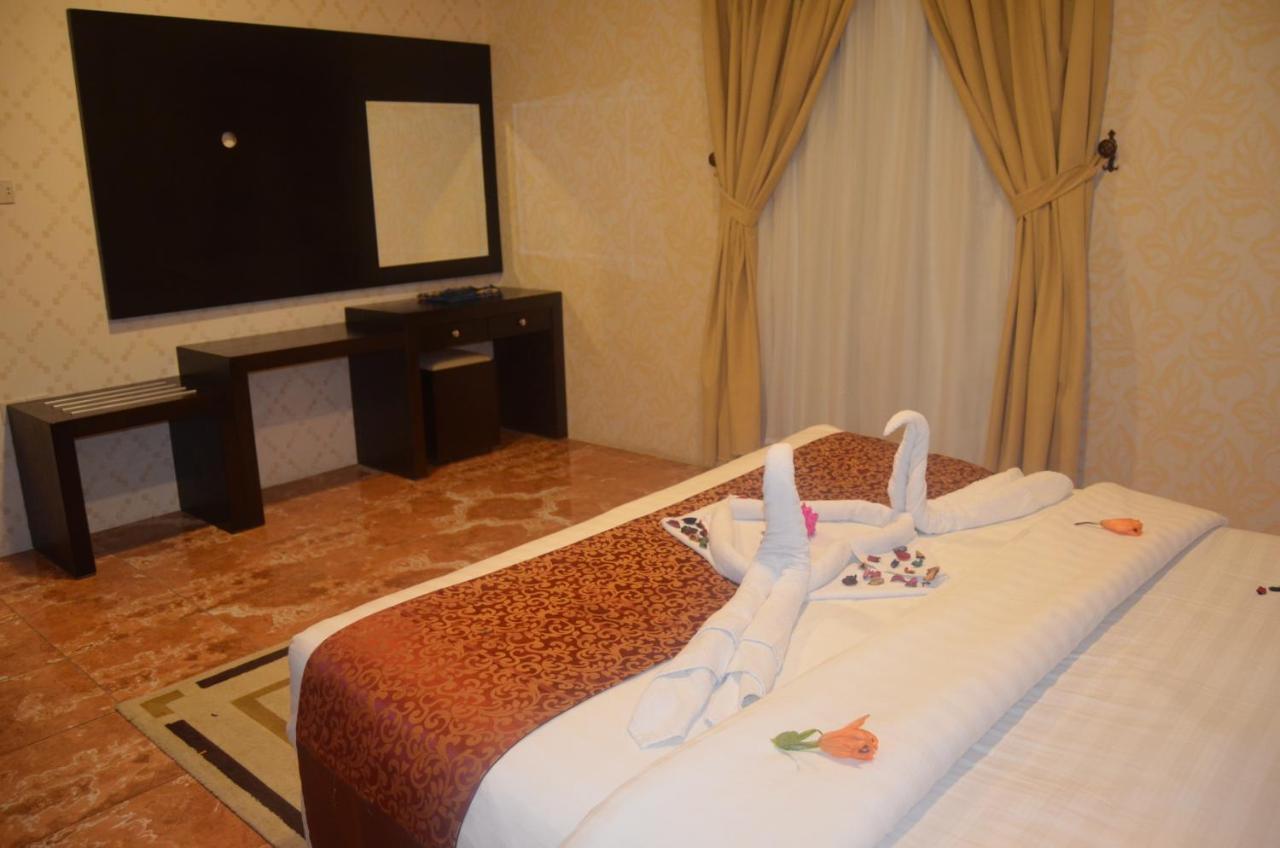 تولاي بارك Apart otel El-Huber Dış mekan fotoğraf