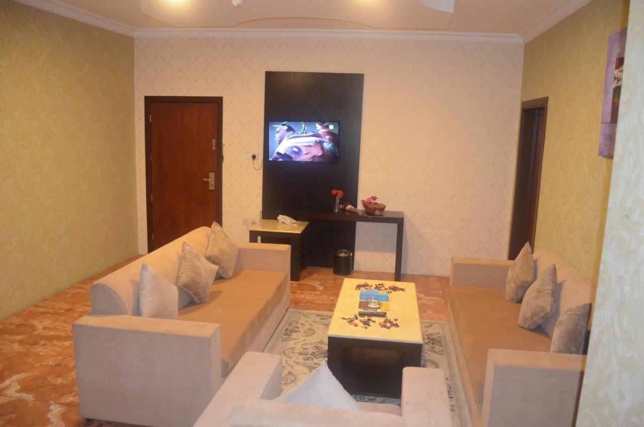 تولاي بارك Apart otel El-Huber Dış mekan fotoğraf
