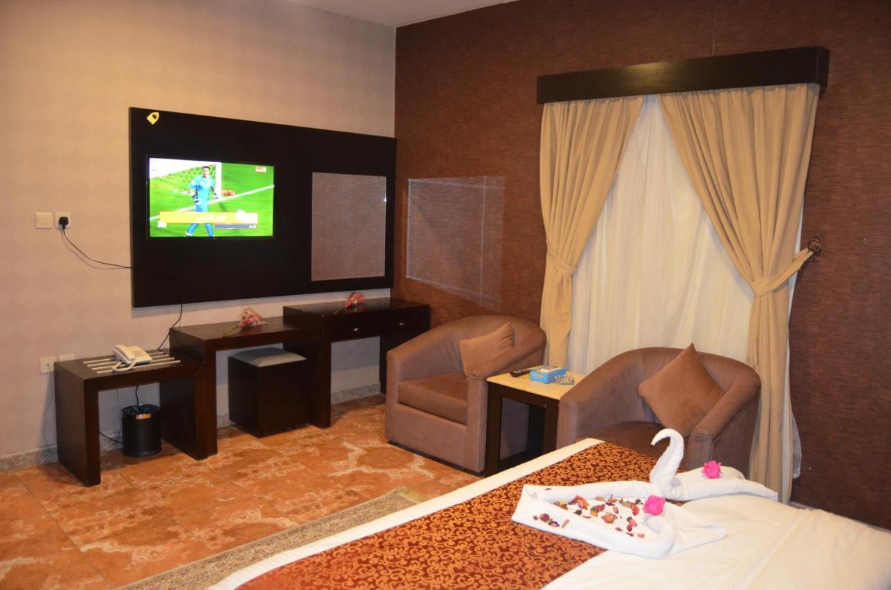 تولاي بارك Apart otel El-Huber Dış mekan fotoğraf