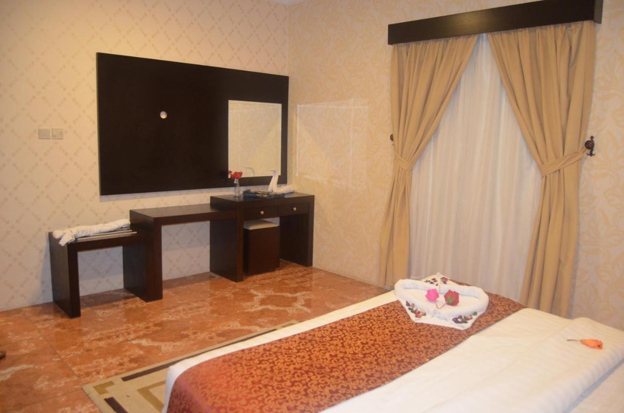 تولاي بارك Apart otel El-Huber Dış mekan fotoğraf