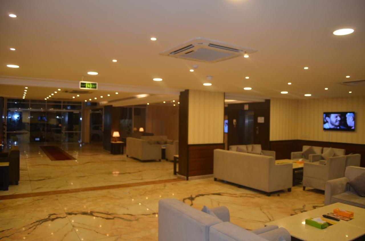 تولاي بارك Apart otel El-Huber Dış mekan fotoğraf