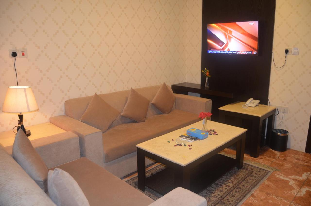 تولاي بارك Apart otel El-Huber Dış mekan fotoğraf