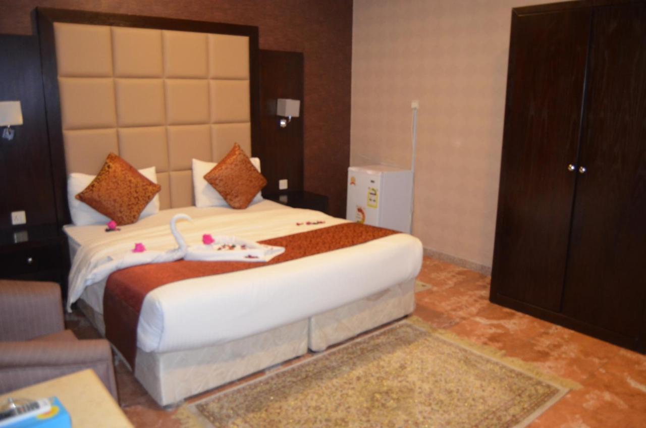 تولاي بارك Apart otel El-Huber Dış mekan fotoğraf