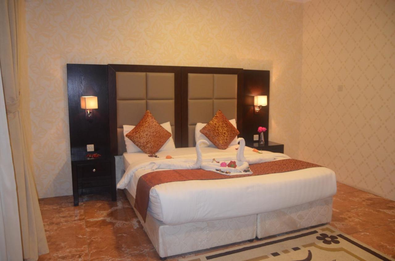 تولاي بارك Apart otel El-Huber Dış mekan fotoğraf